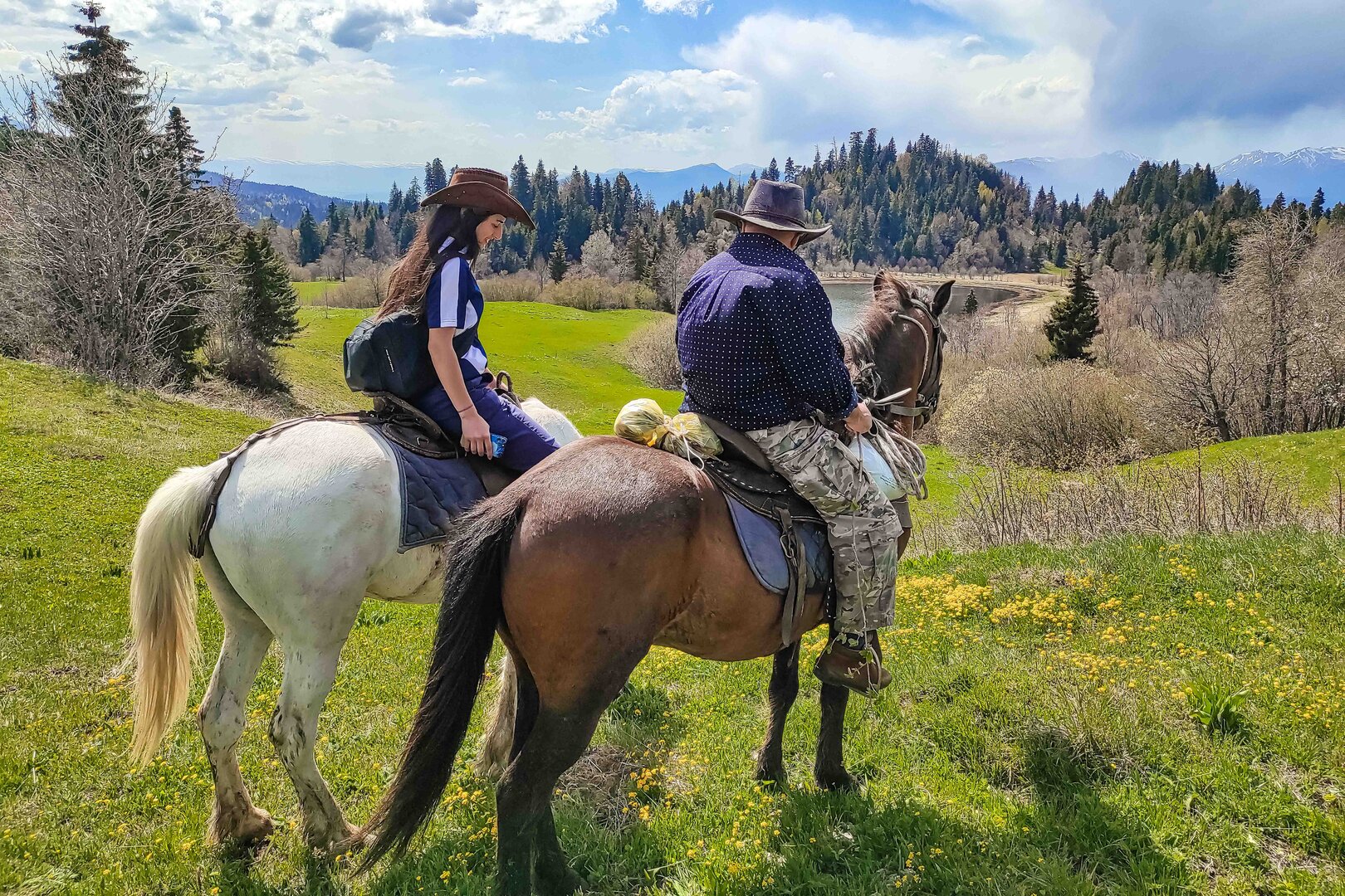 1-Day Horse Riding Tour in Borjomi